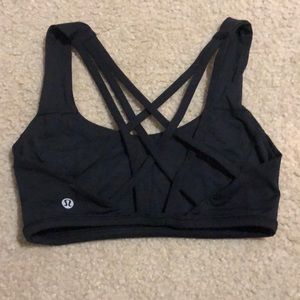Lululemon free to be serene bra size 6